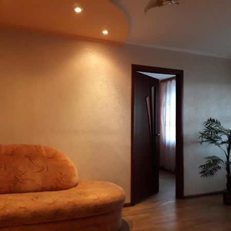 Apartment - Gorkogo Street Гродно Екстериор снимка