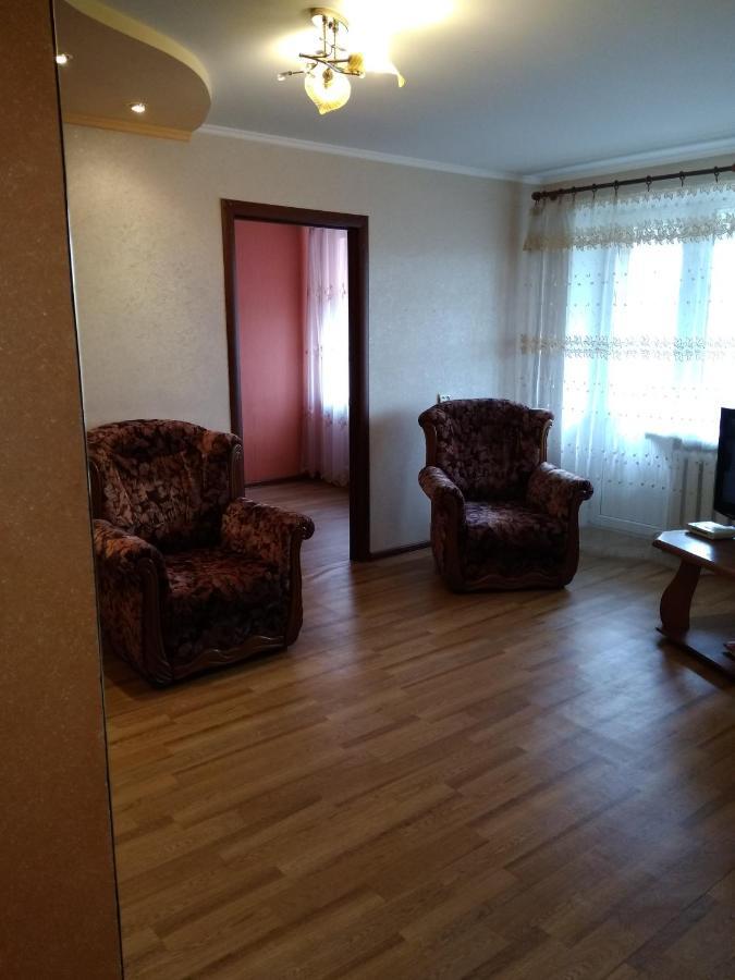 Apartment - Gorkogo Street Гродно Екстериор снимка